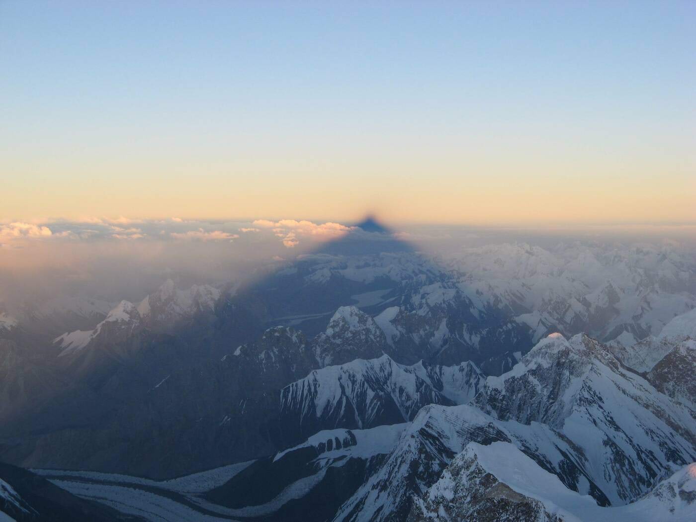 Mount Everesti vari, vaadelduna selle tipu lähedalt<br>