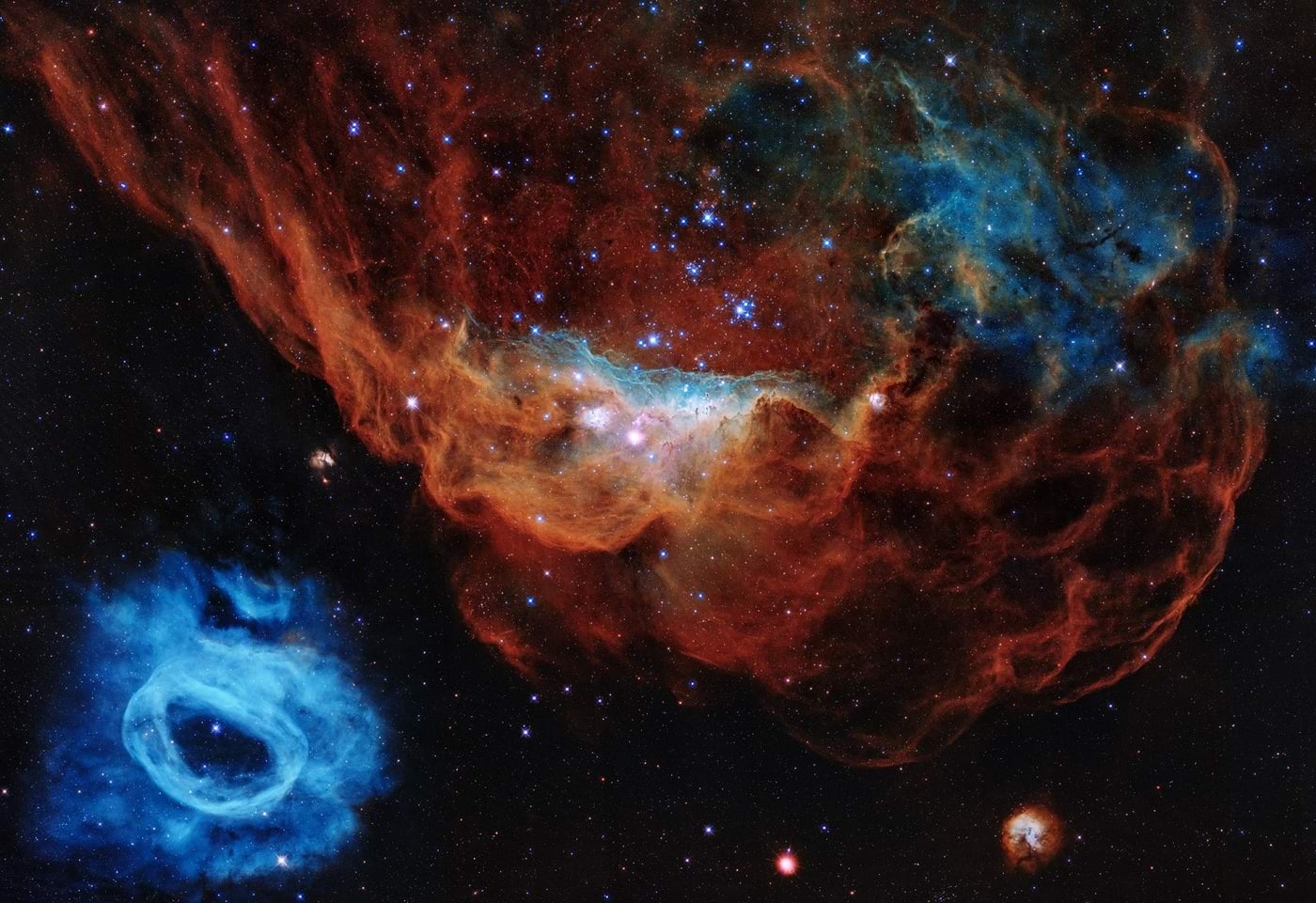 Kaks gaasudu Suure Magelhaesi Pilve galaktikas