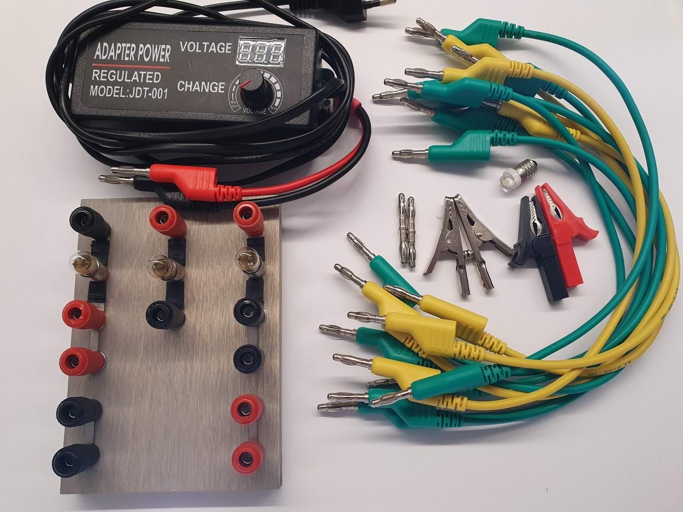 Test equipment for studying circuits