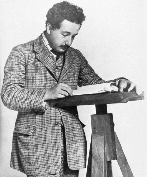 Albert Einstein<br>