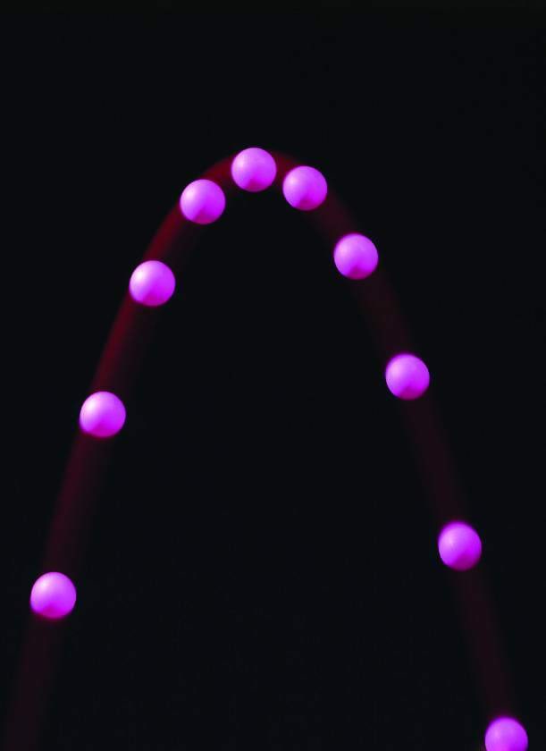 Õhku visatud palli trajektoor<br>